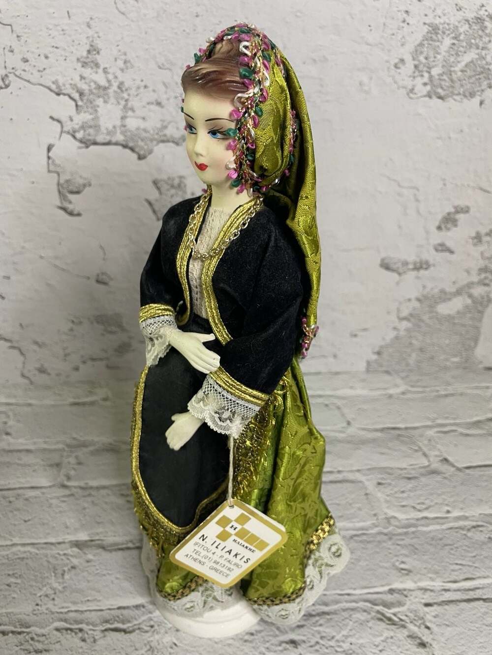 N. Iliakis Vintage Greek Traditional Folk Costume Doll - Picture 5 of 7